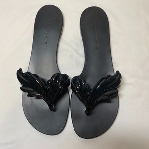 Giuseppe Zanotti Cruel Patent Effect Flip Flop Sandals -Size 40